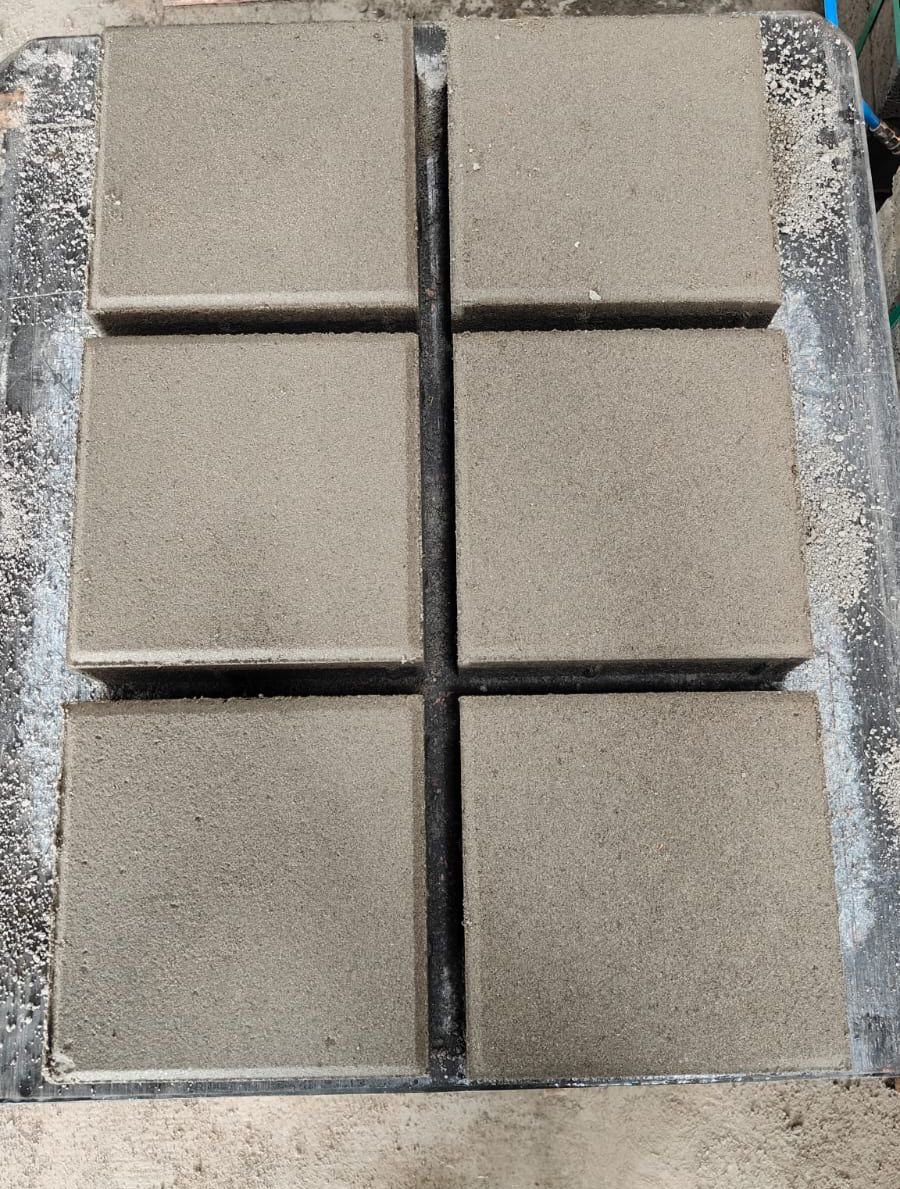 200 X 200 X 80 MM BRICK PAVERS